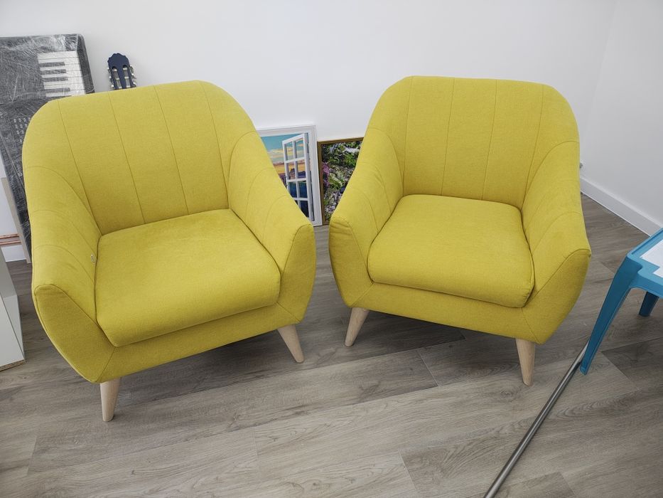 Vând 2 buc fotolii noi