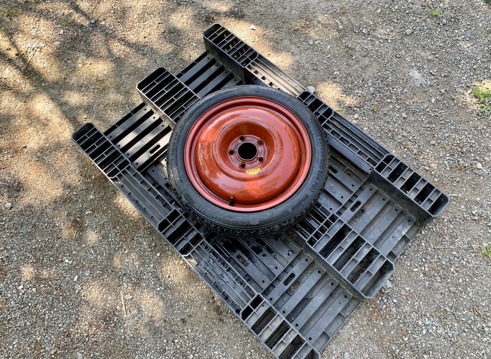 ЧИСТО НОВА Патерица/Резервна гума Continental 16" 5x110 за Opel,Saab