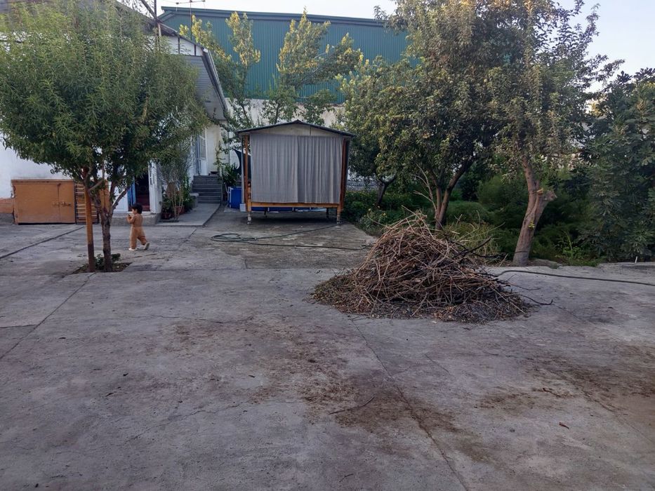 Yer sotiladi Quqon shaxar Toshkentli guzar