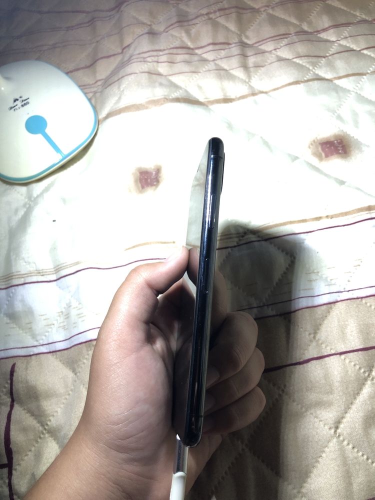 iPhone X черен