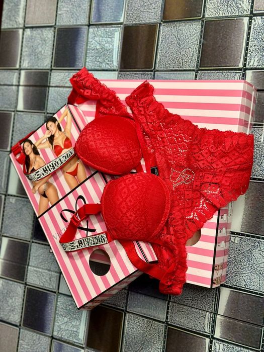 Set Victoria's Secret