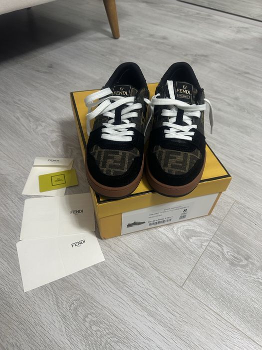 Fendi Sneakers Match FF 42