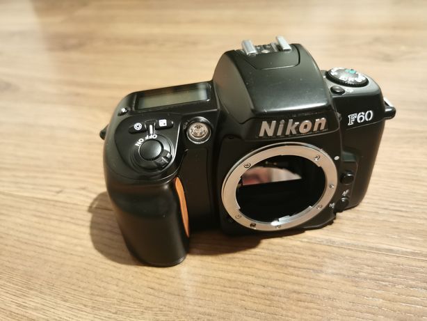 Body Nikon F60, ca nou, 35mm film SLR