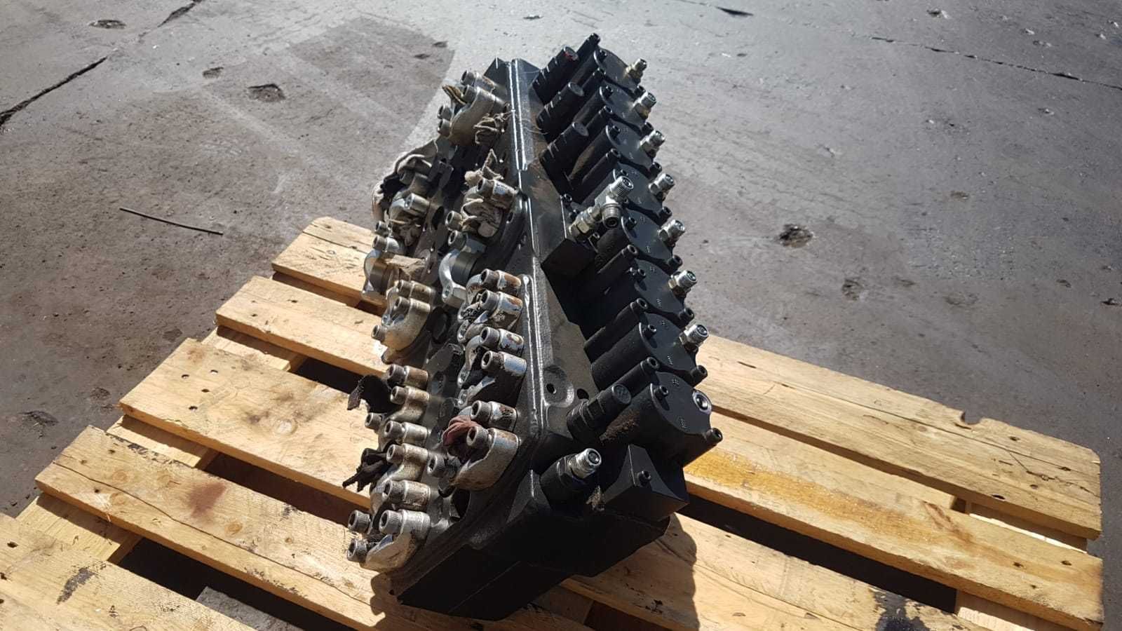 Distribuitor hidraulic comenzi excavator Doosan DX380