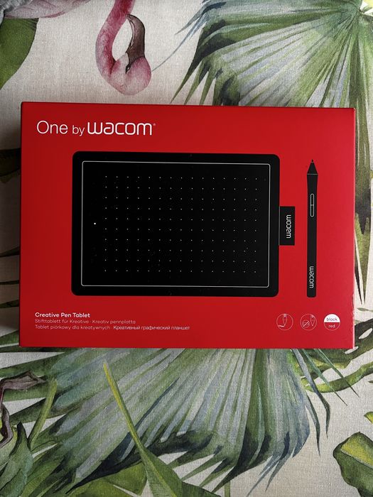 Tableta grafica WACOM One Small CTL-472-S, negru-rosu!