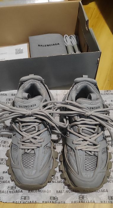 Сиви(Grey)Balenciaga Track