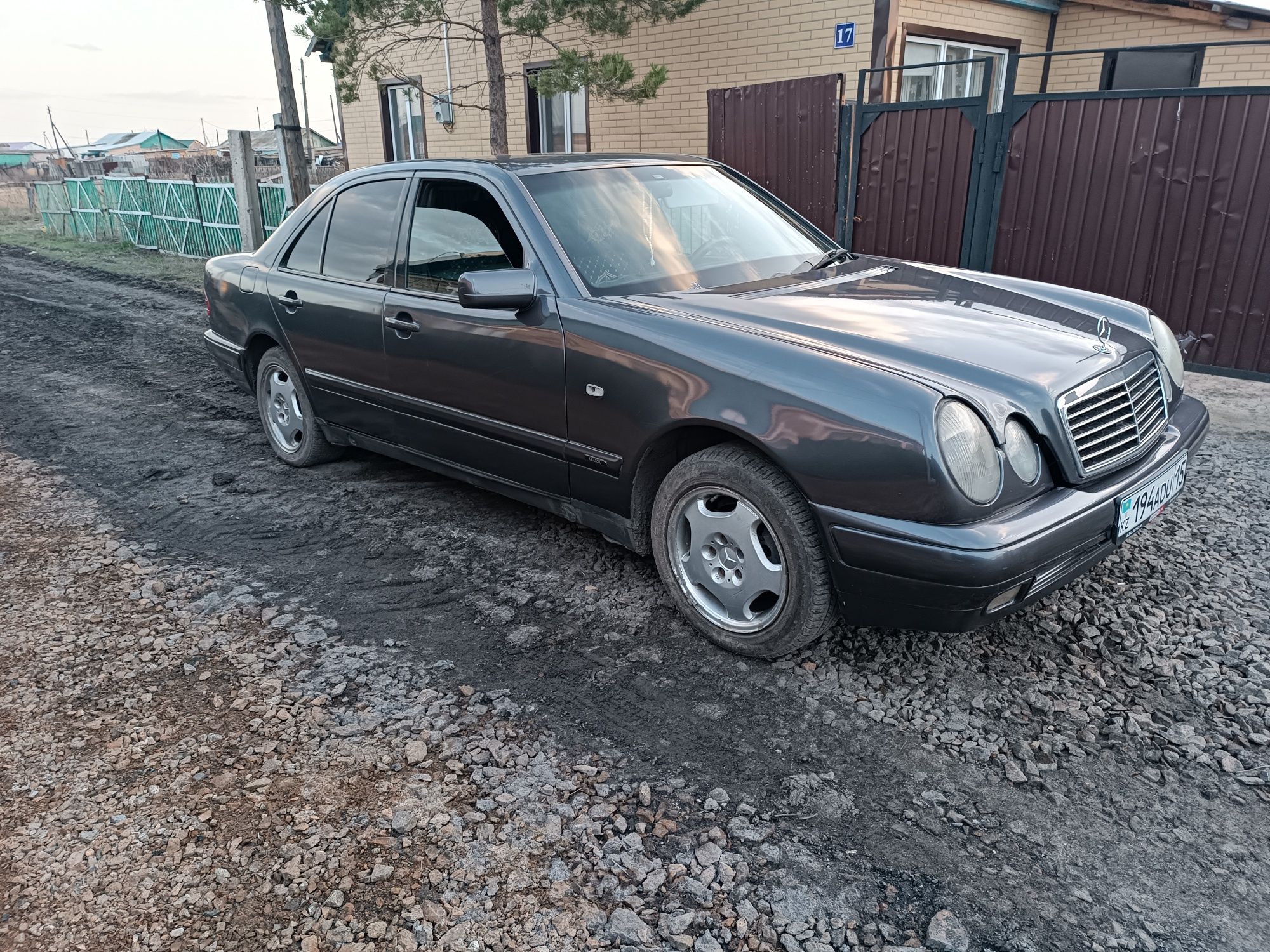 Мерседес W210 E230