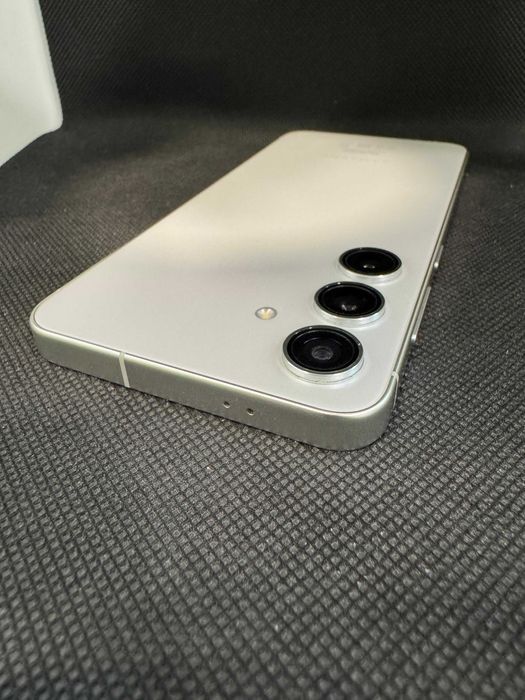 (AG41) Samsung Galaxy S24 5G (2024) b48383-Garantie 2 ani!