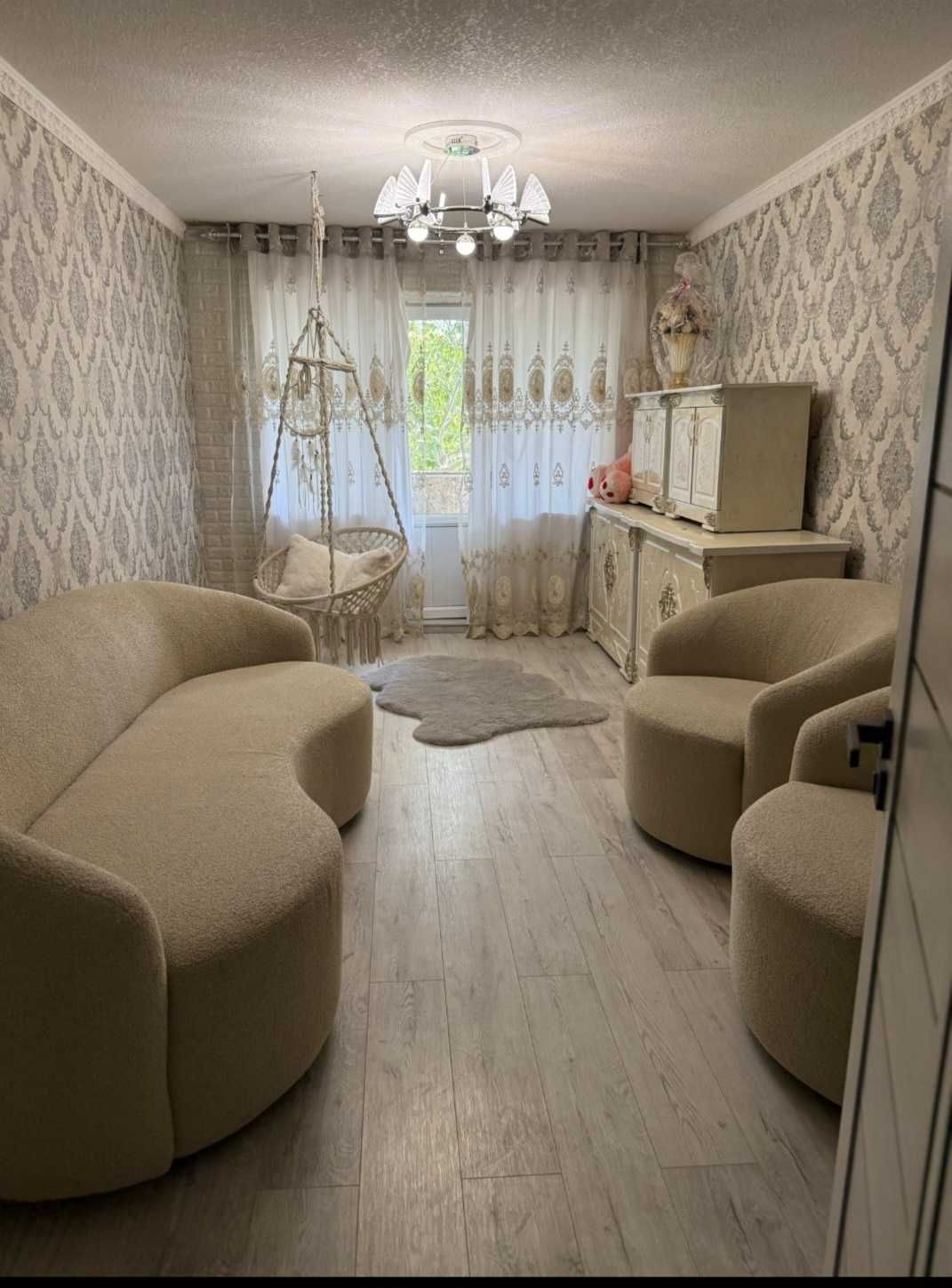 Мебел сотилади  дивн и кресло