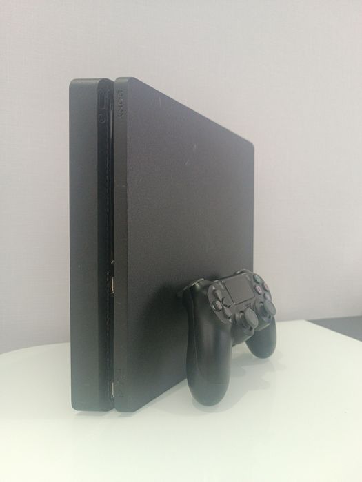 Playstation 4 slim 15 игр 1000gb продажа / обмен