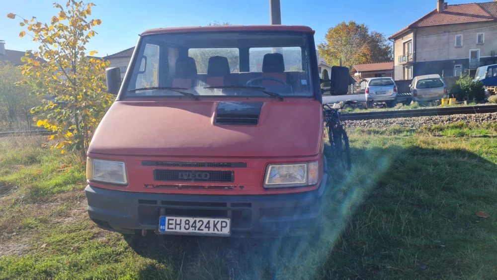 Продавам камионче Ивеко Дейли 35 10