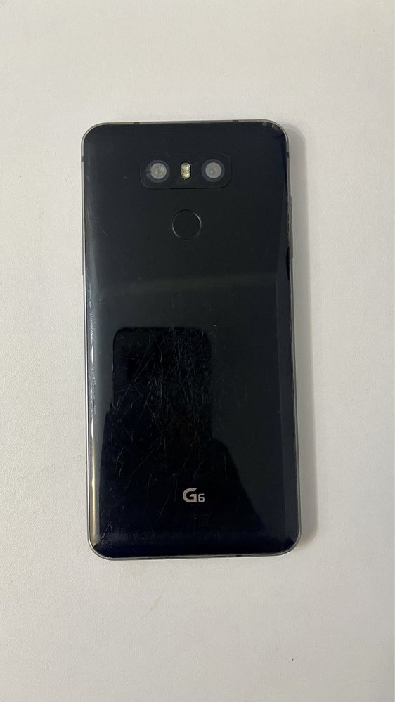 Продам телефон LG G6 (4/64) NFC