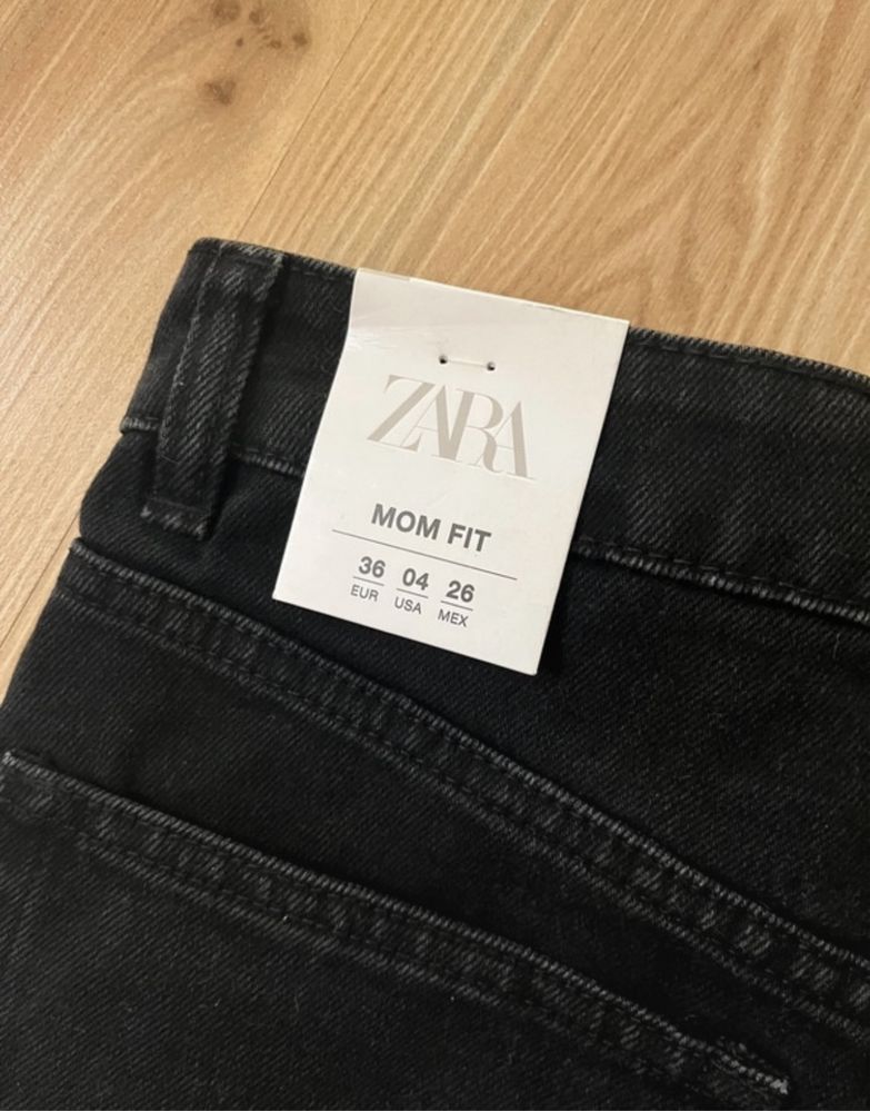 Pantaloni scurti negri Zara