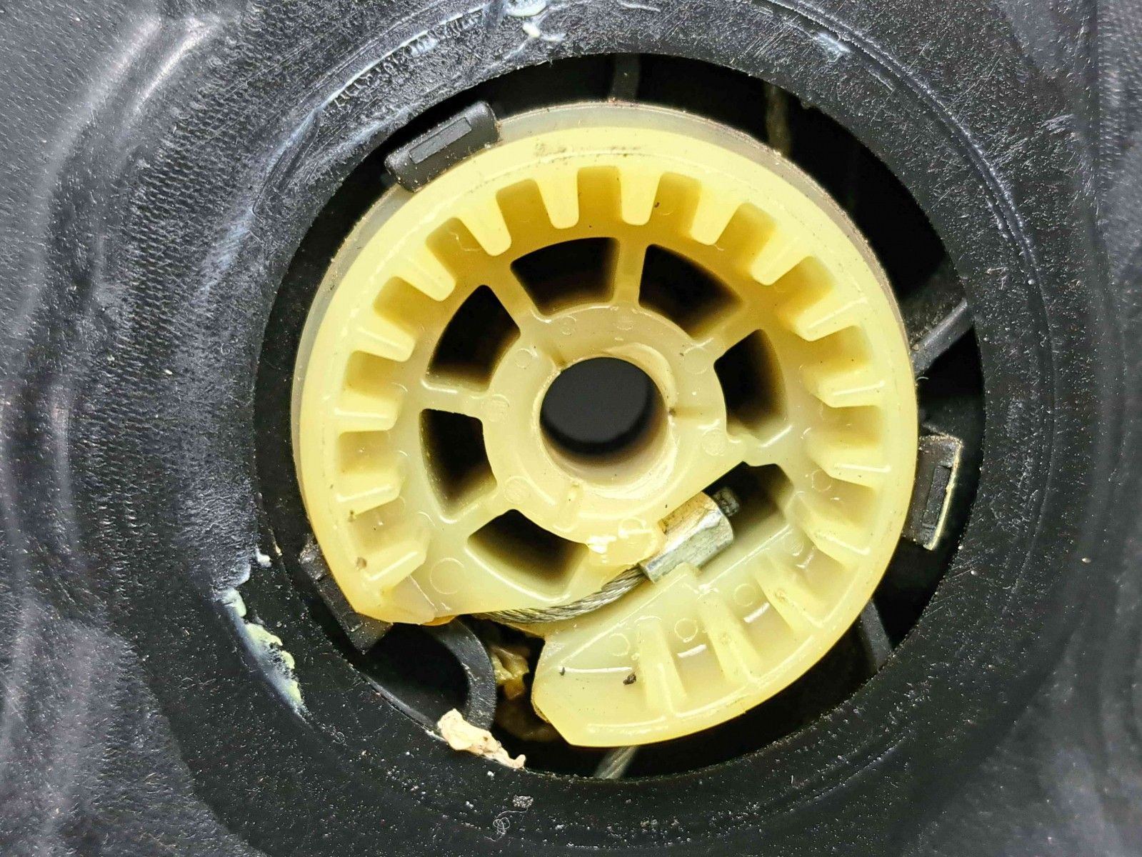 Macara electrica geam dreapta spate Volvo V40 [Fabr 2013-2019] 3127621