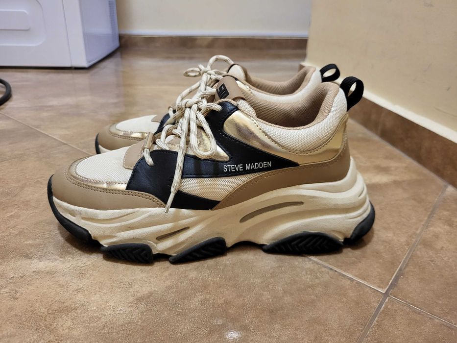 Сникърси Steve Madden