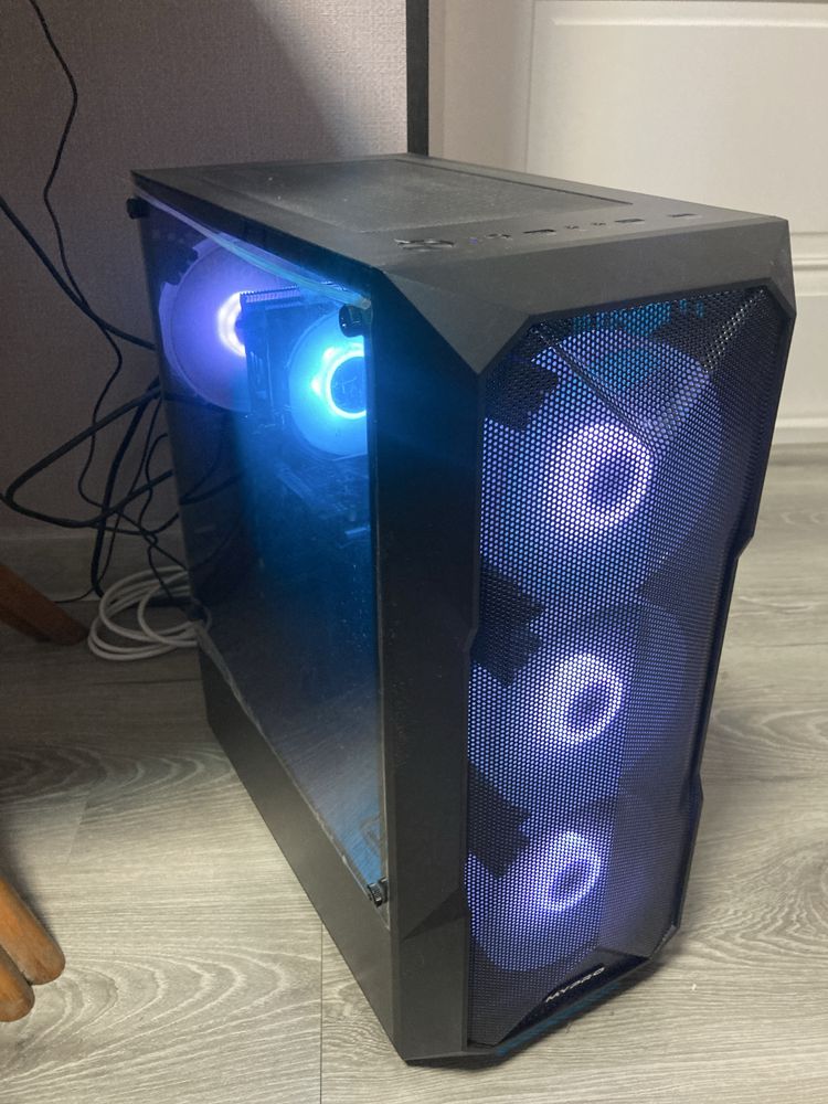 RTX 3050 | 16GB | i5-12400F