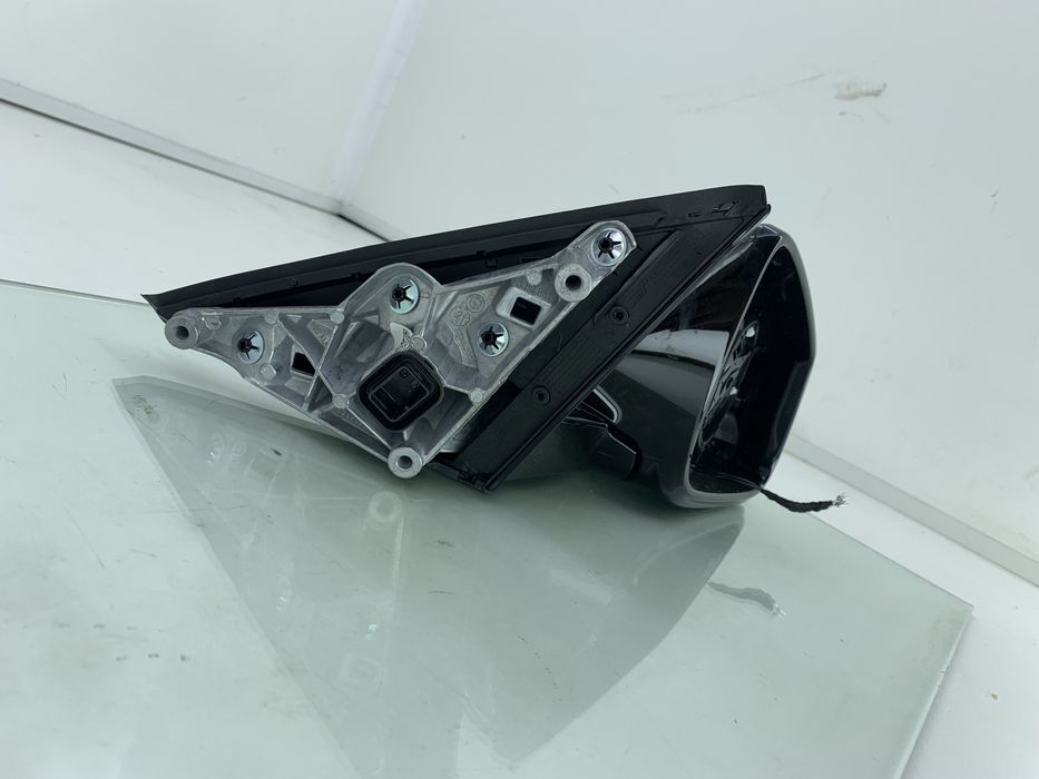 Dezmembrez Oglinda dreapta de pe BMW X2 F39 2017-2022