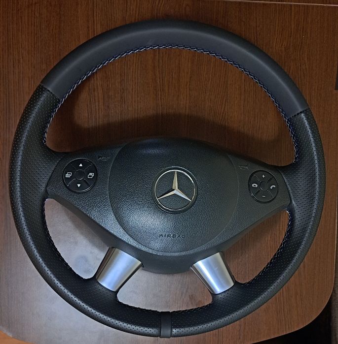 Волан за Мерцедес Виано