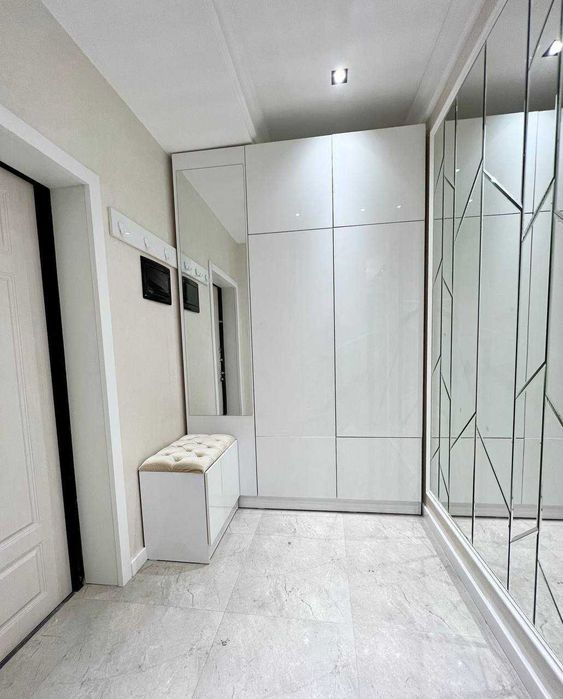 ЖК Акай Сити! Сдается новая  3-х комнатная квартира!