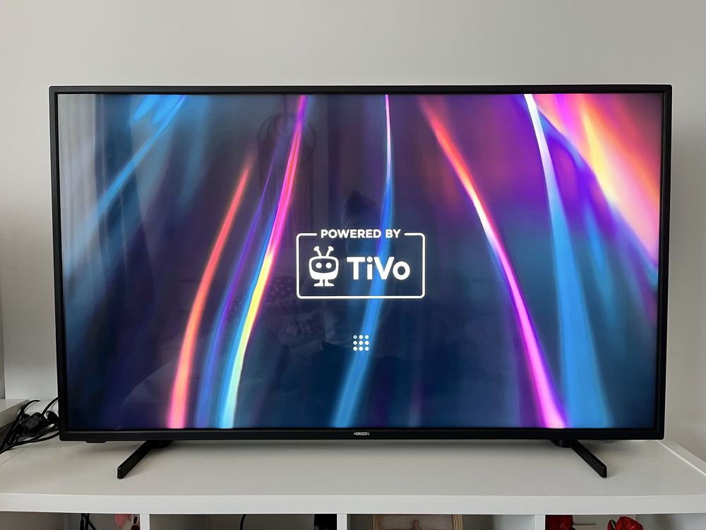 Smart TV Horizon 126cm
