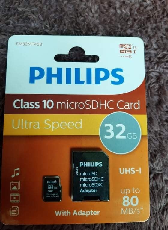 Продавам карти памет Philips micro SDHC 32GB