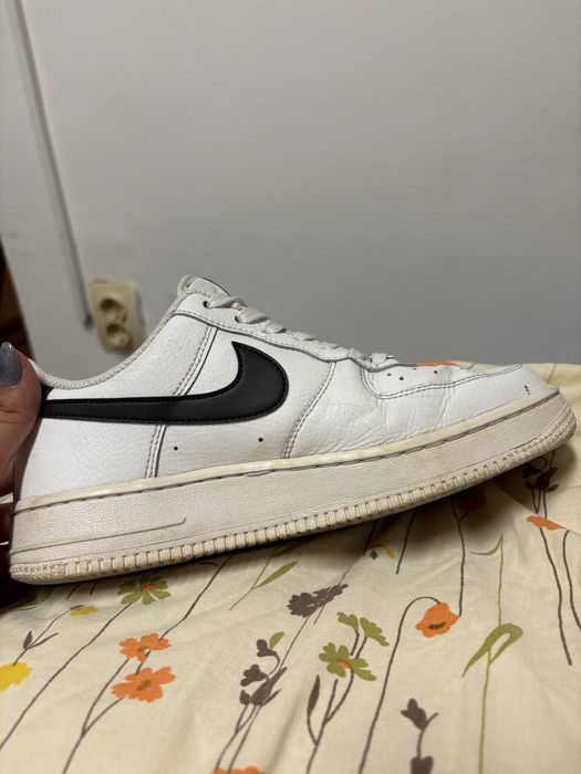 Nike Air Force 1 Low '07 (Alb cu Swoosh Negru)