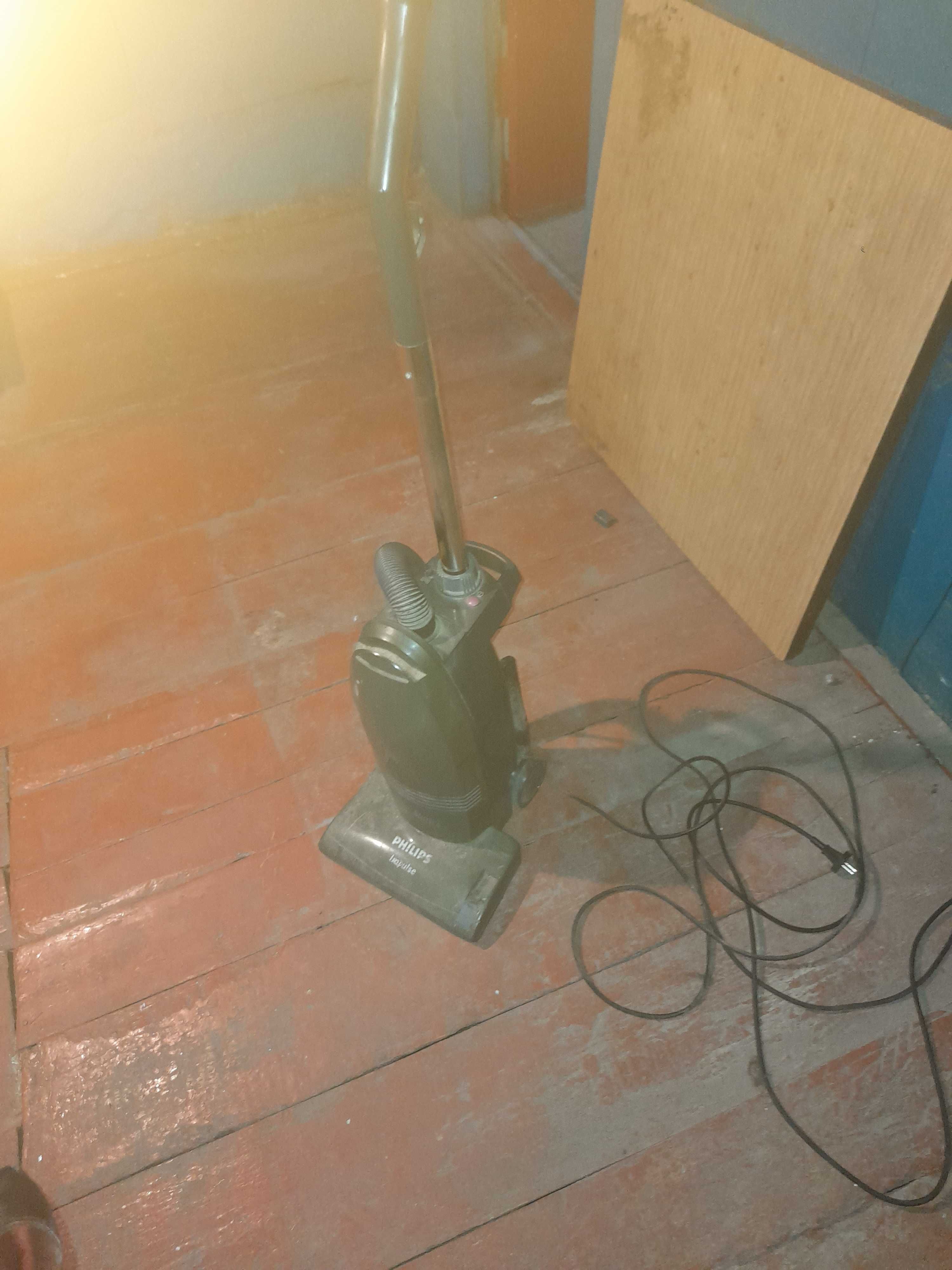 Продам пылесос philips