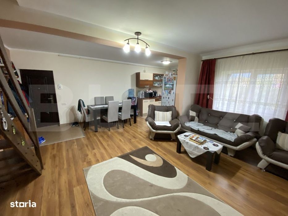 Apartament cu 3 camere, 81 mp, decomandat zona Bradet