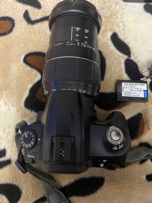 Aparat foto sony A230 + 3 obiective, baterie si incarcator