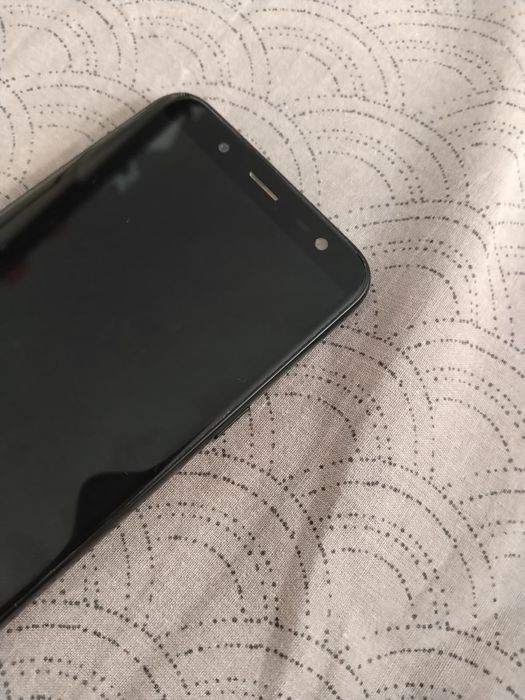 Vand sau Schimb Samsung j6 URGENT