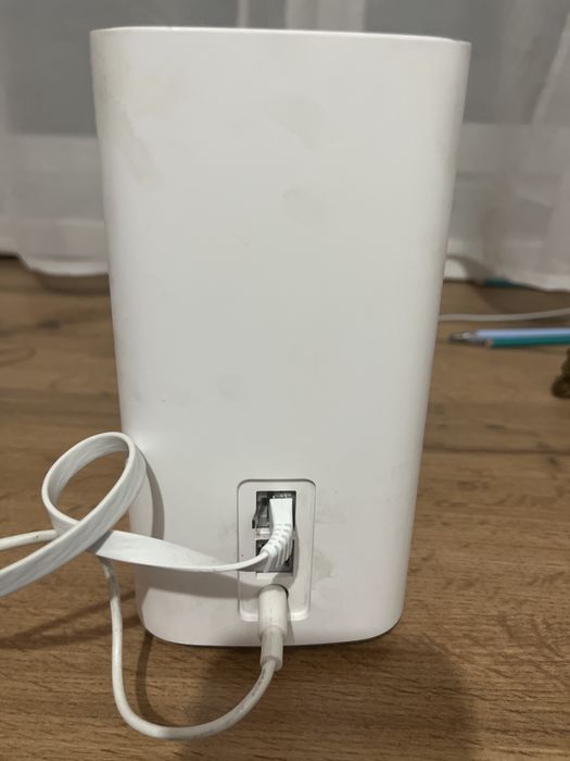 Tele2 роутер 5G с коробкой