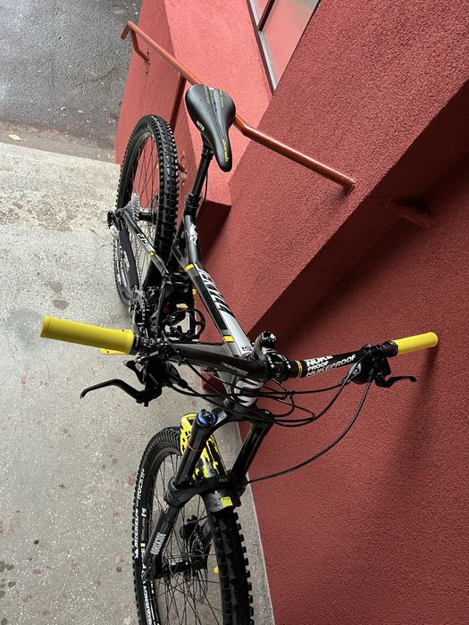 Bicicleta full suspension Cannondale Jekyll 3 27,5 M-L 2018 impecabila