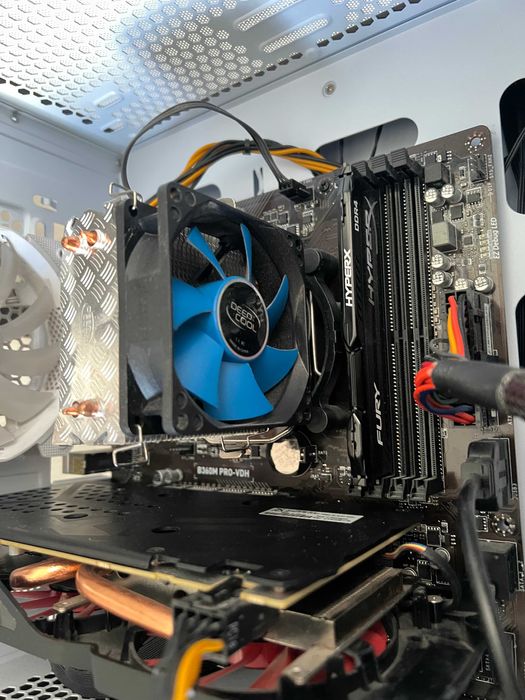 Vand PC i5-9400f, 16GB DDR4, RX 570 8GB, 256GB SSD, 2TB HDD--1500 Ron