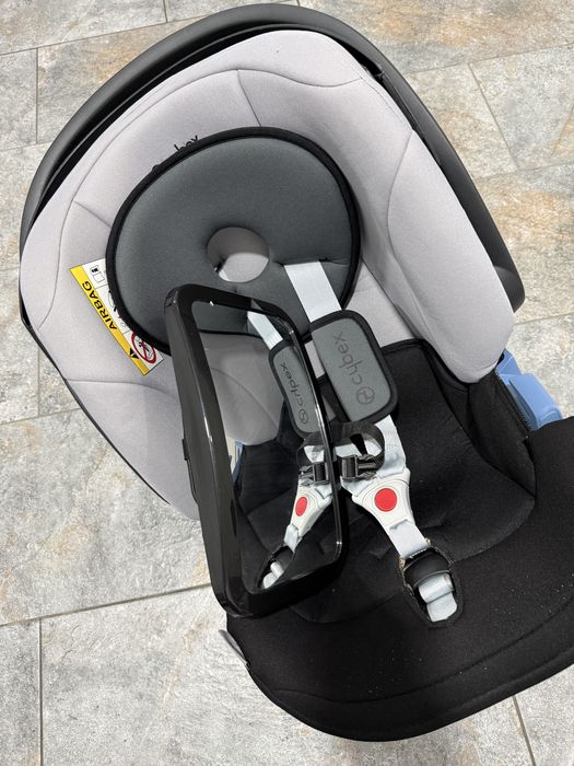 Scoica Cybex si suport ISOFIX Auto