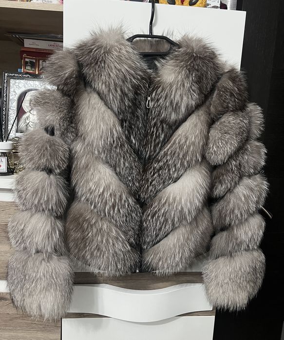 Haina blana naturala vulpe