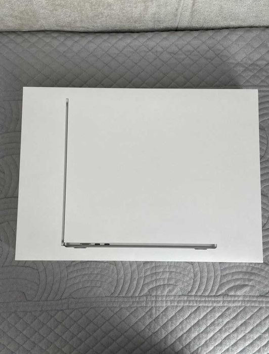 MacBook Air 15 M3 8GB 512GB