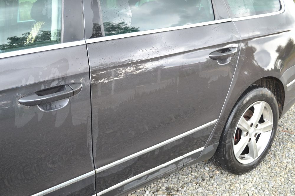 Usa stanga spate vw passat B6 variant break combi LC8Z moka brown