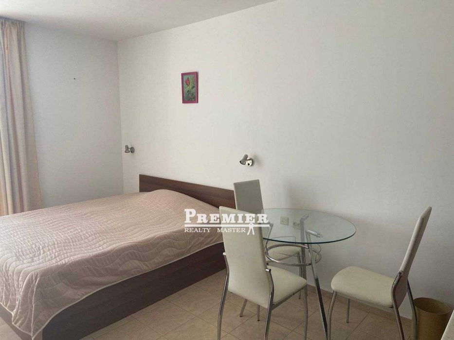 Продава се Едностаен апартамент в к.к. Слънчев бряг - 40 кв.м за 1175 €/кв.м - Снимка #1