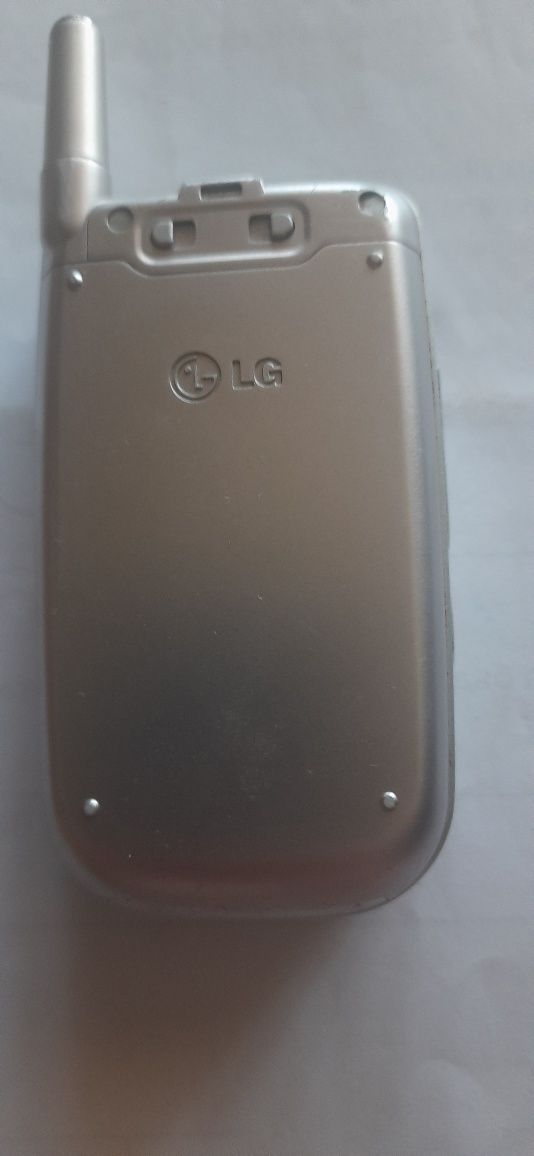 LG U8360 LG C1100 ЛОТ