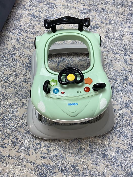 Детские ходунки.  Б/у в хорошем состоянии почти новые .