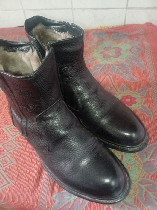 Сапожки мужские новые .кожанные зимние.