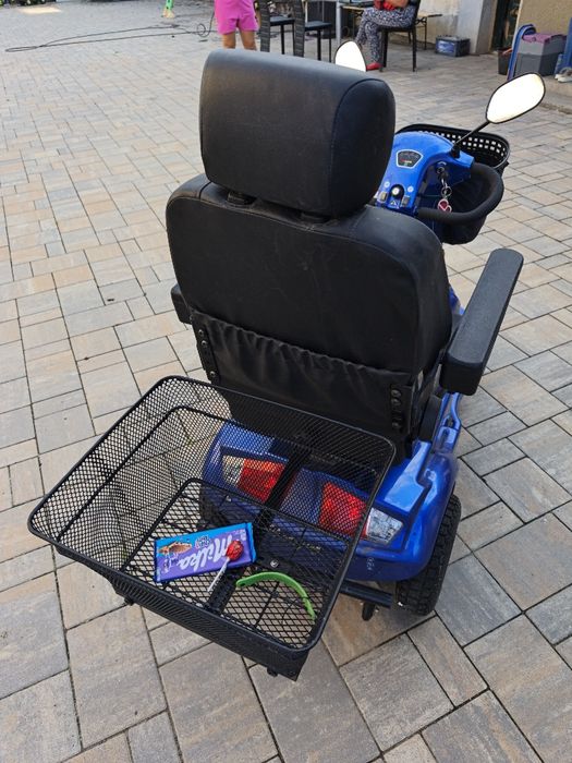 Vând triciclu electrică