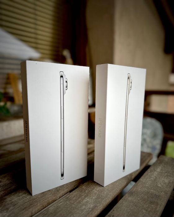 iPhone Air 256GB - Cloud White / Light Gold