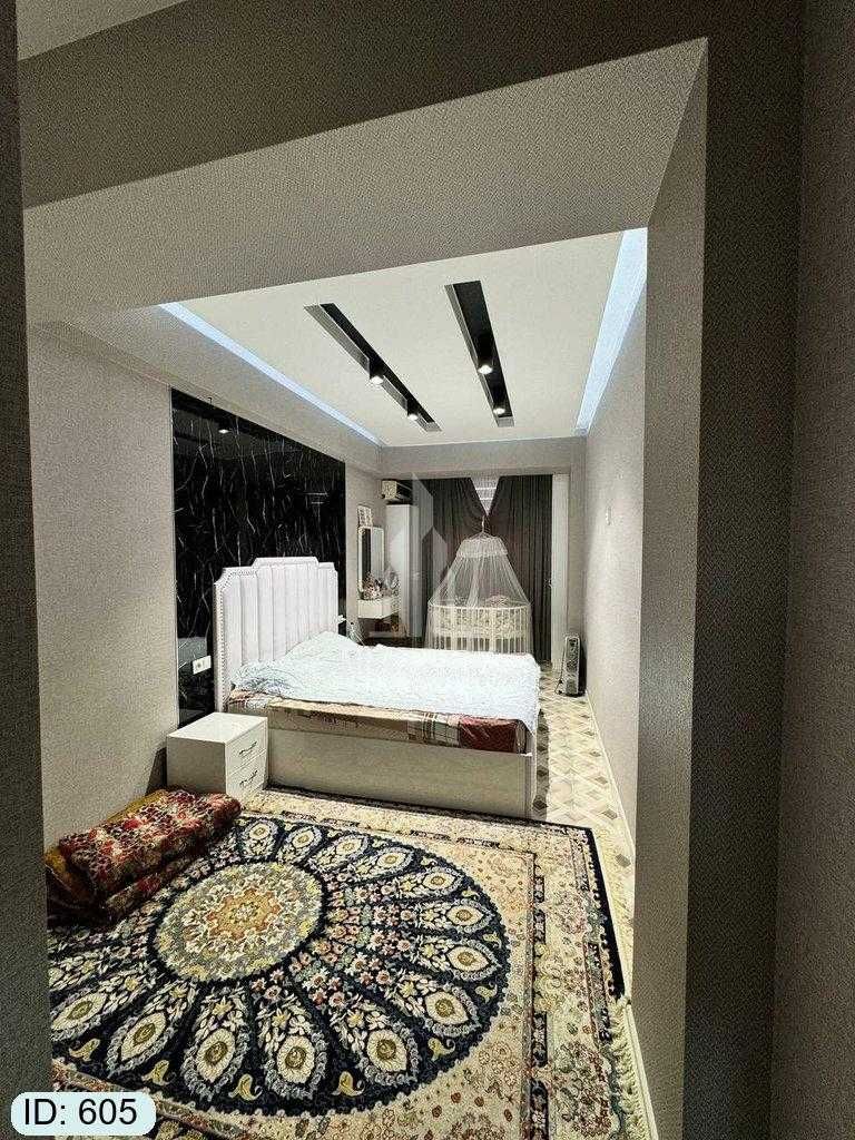 Dilkusho masjid tarafda 3 xonali 1 holdan iborat kvartira sotiladi