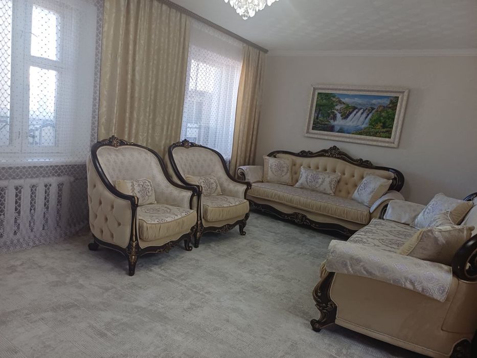 Продается 3-х комнатная квартира. По адресу 12мкр.