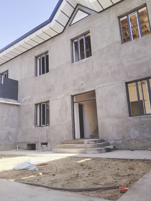 Nazarbek Tekistilda 2 sotix 2 qavat 6 honali  uy sotiladi 53000$