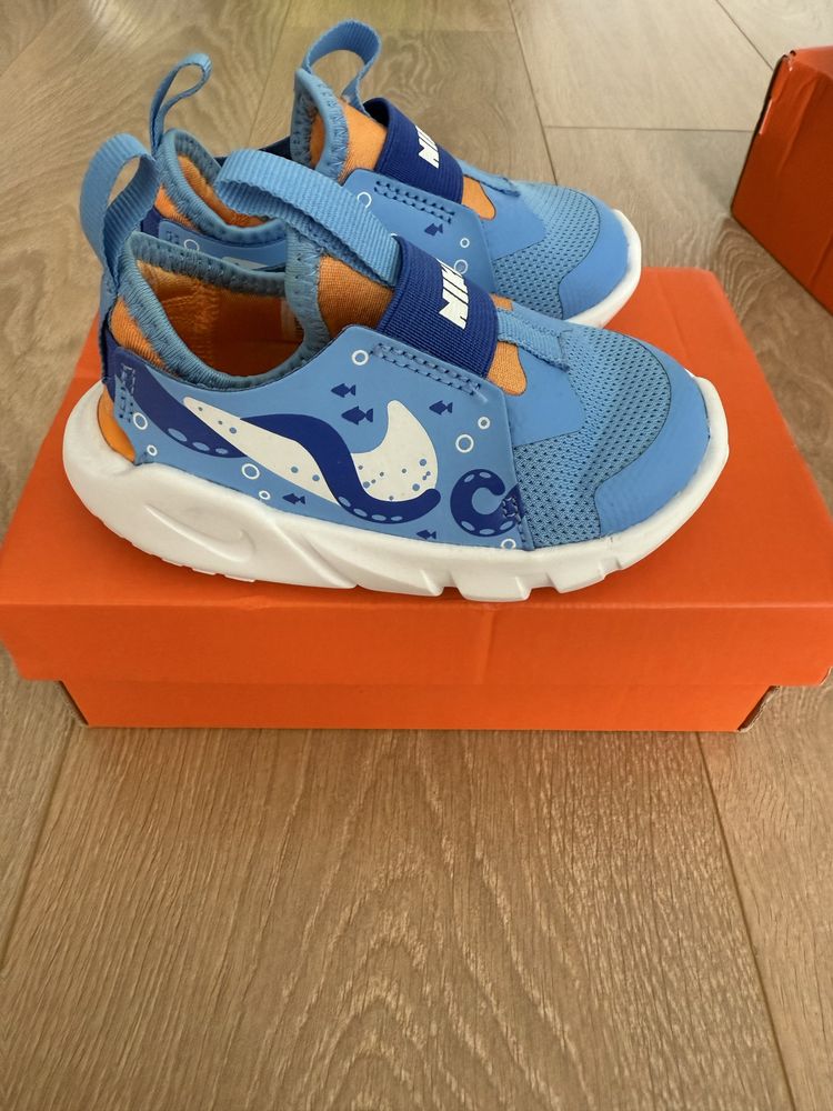 Чисто нови детски маратонки Nike flex runner, размер 22 и 23.5