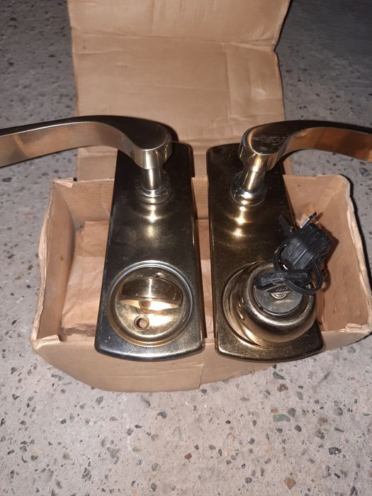 Продам Ковровский замок