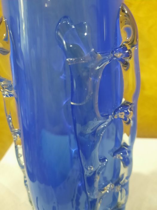 Красивая винтажная ваза, художественное стекло, ручная выдувка, гутная