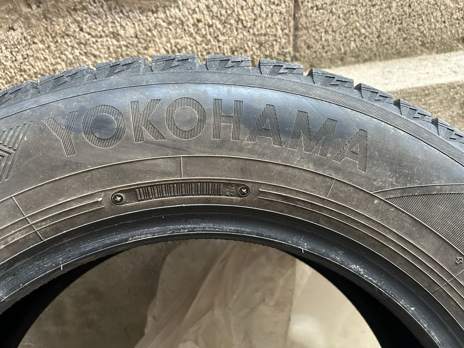 Шины 225 65 R17 yokohama б/у